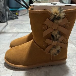BRAND NEW Koolaburra by UGG boots